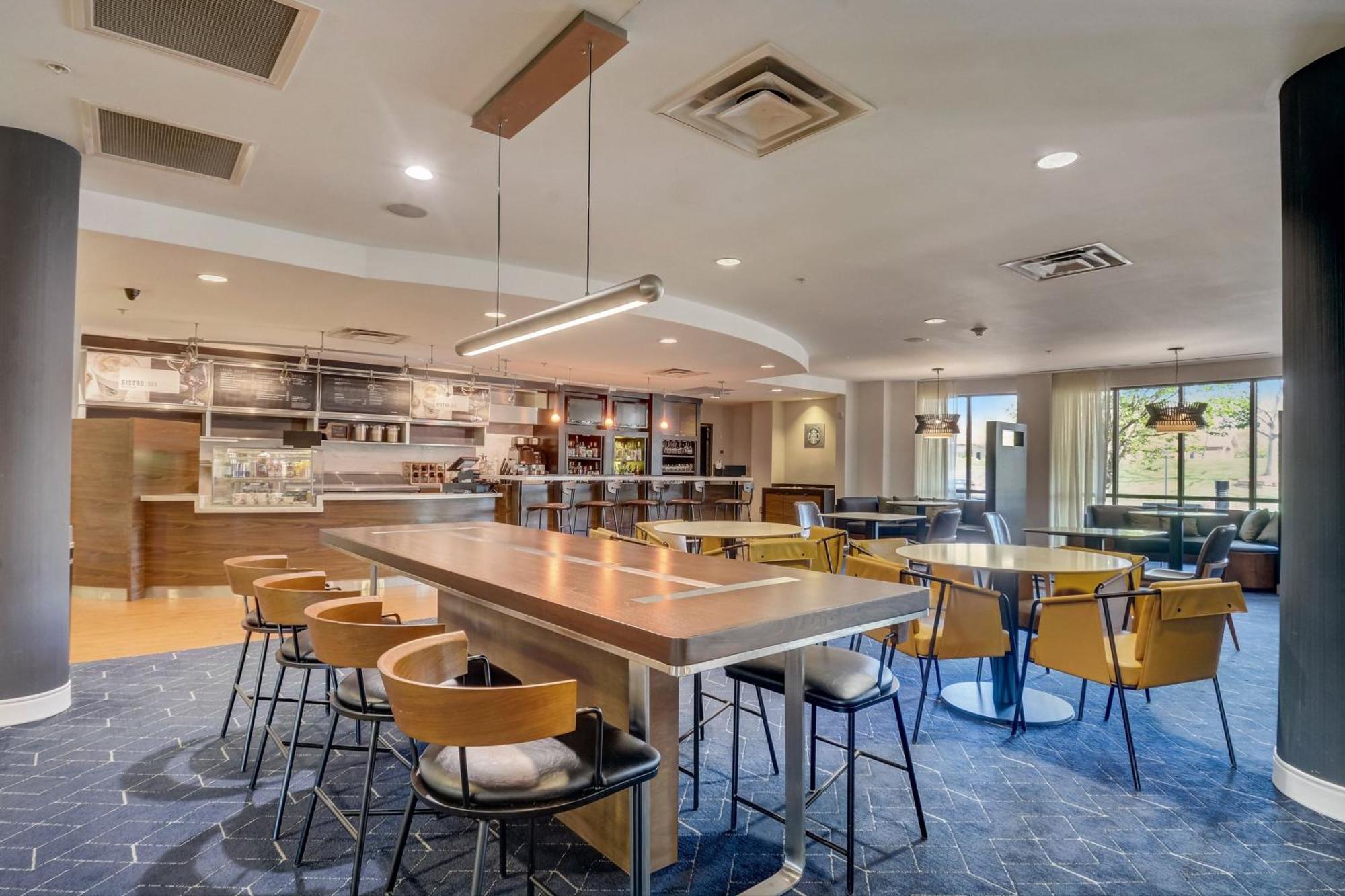 Courtyard Cincinnati North At Union Centre Уест Честър Екстериор снимка